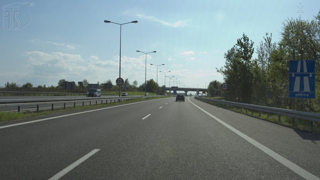 Sytuacja drogowa do pytania: Czy na tej drodze wolno Ci zawracać?