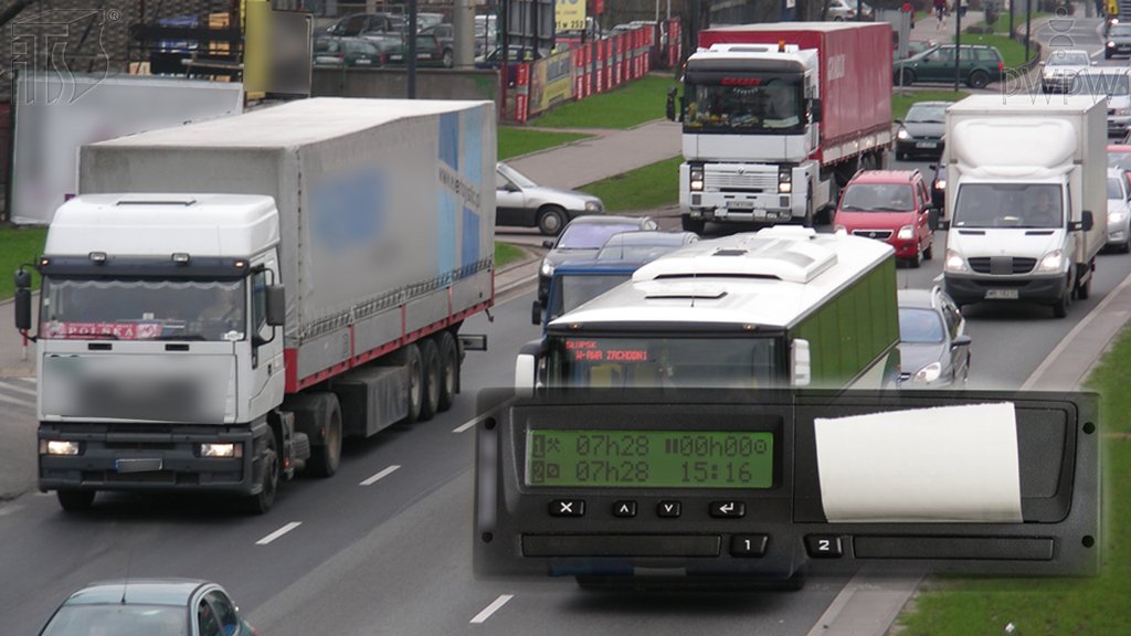 Sytuacja drogowa do pytania: Jaki okres czasu pracy powinny obejmować dokumenty, które kierowca wykonujący przewóz drogowy musi być w stanie okazać do kontroli?