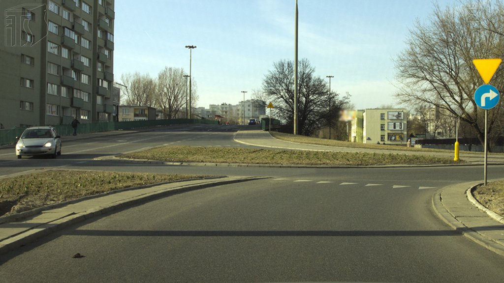 Sytuacja drogowa do pytania: Czy w tej sytuacji, jeżeli zajdzie konieczność ustąpienia pierwszeństwa przejazdu, możesz zatrzymać pojazd w dowolnym miejscu?